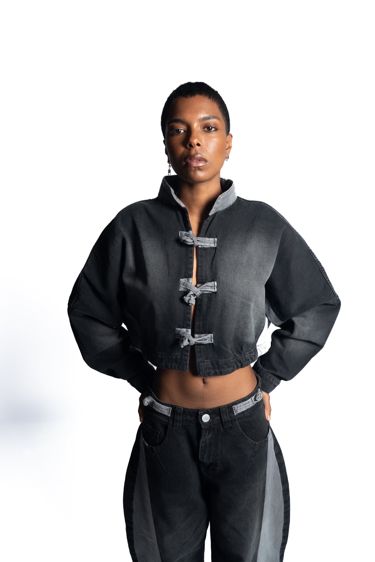 Reika Cropped Fit